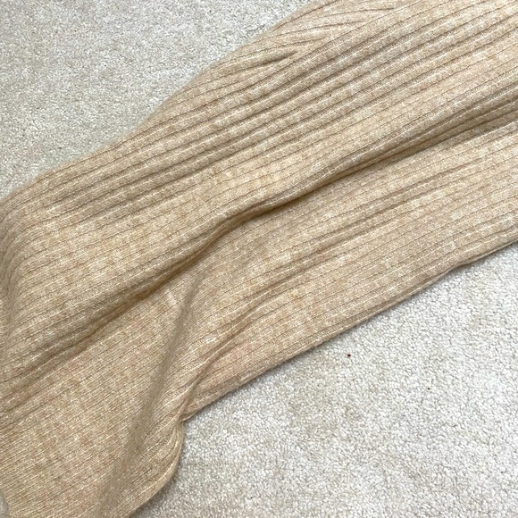 H&M Tan Ribbed Pajama Set - Picture 4 of 5